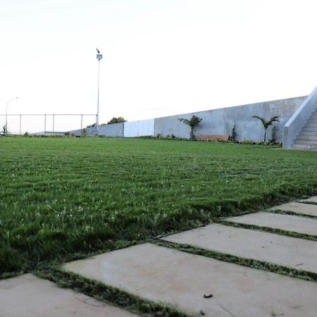 Yellow Studio Brand New Limassol Exterior foto
